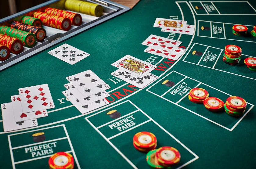 Blackjack: Probabilidades, estratégias e dicas úteis.