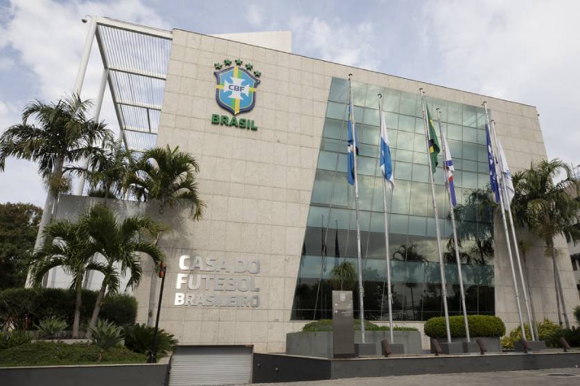 Brasil permanece na quinta posição do ranking da FIFA